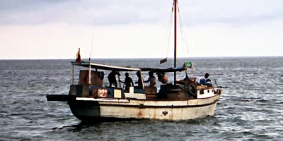 Fischerboot vor Ecuador – Archivaufnahme