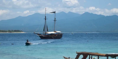 Blick von Gili Meno auf Lombok und den Rinjani