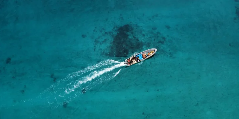 Papua neuguinea fischerboot auf dem meer